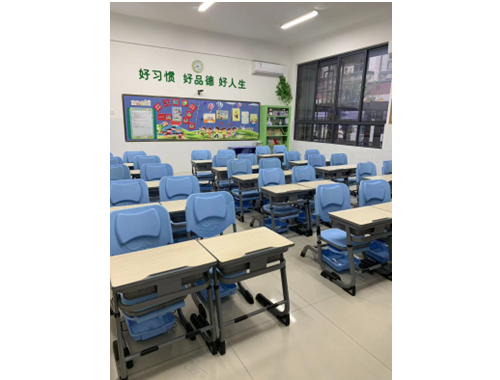 �γ��˻�ʵ��Сѧ